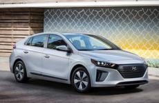 Hyundai Ioniq Hybrid manuale