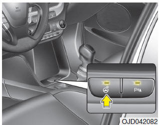 1. Attivare il sistema di assistenza parcheggio intelligente
